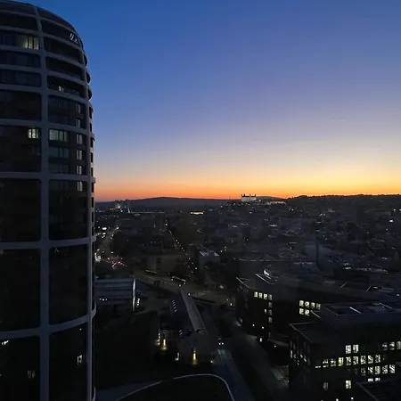 Sky Park-20th Floor Sunset Views - Parking