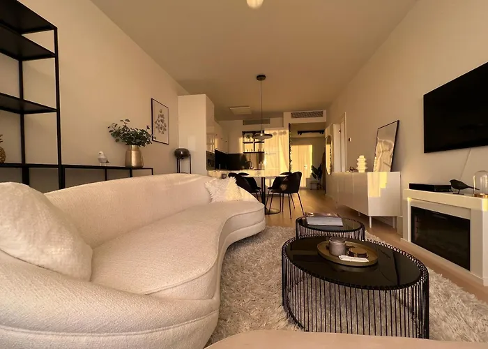 Ah Sky Park 3d - 20th Floor Sunset Views - Parking Apartment Bratislava